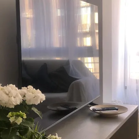 Mediterranean Chick Μπένιντορμ